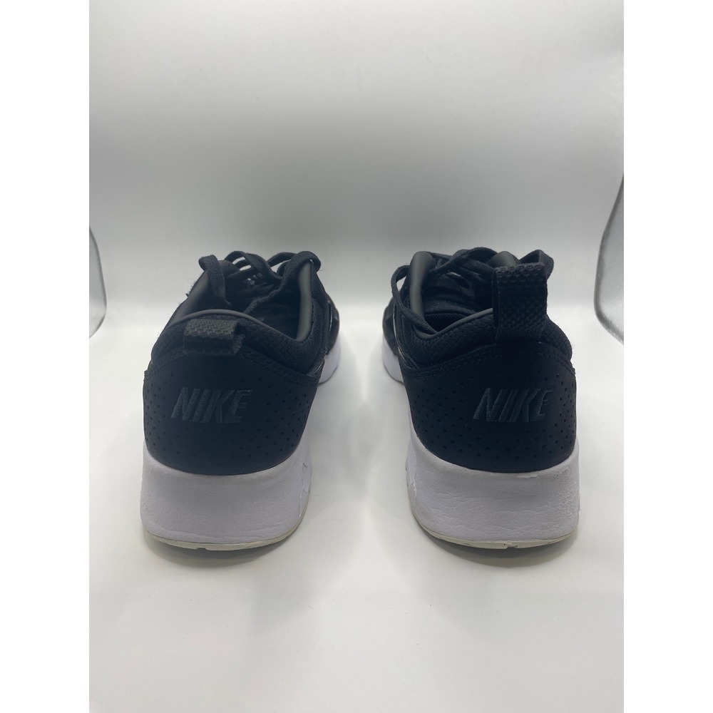Nike Black and White Women's Sneakers - Picture 6 of 7